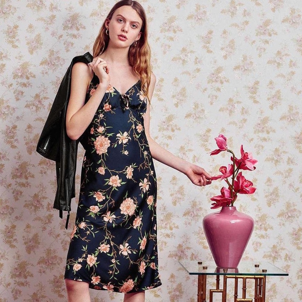 Betsy satin dress